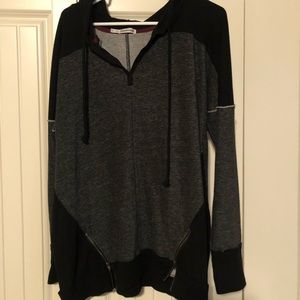 Black/Gray Pullover